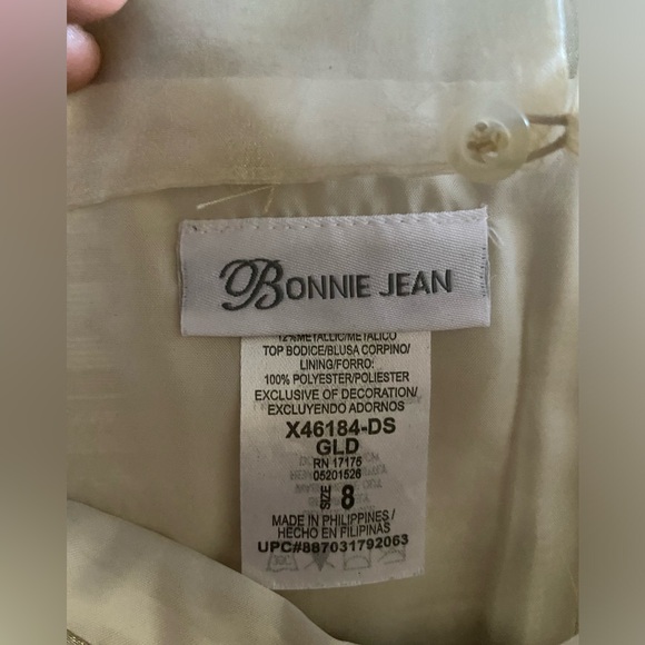 WHITE &GOLD LONG SLEEVE DRESS 🤍 - Picture 4 of 8